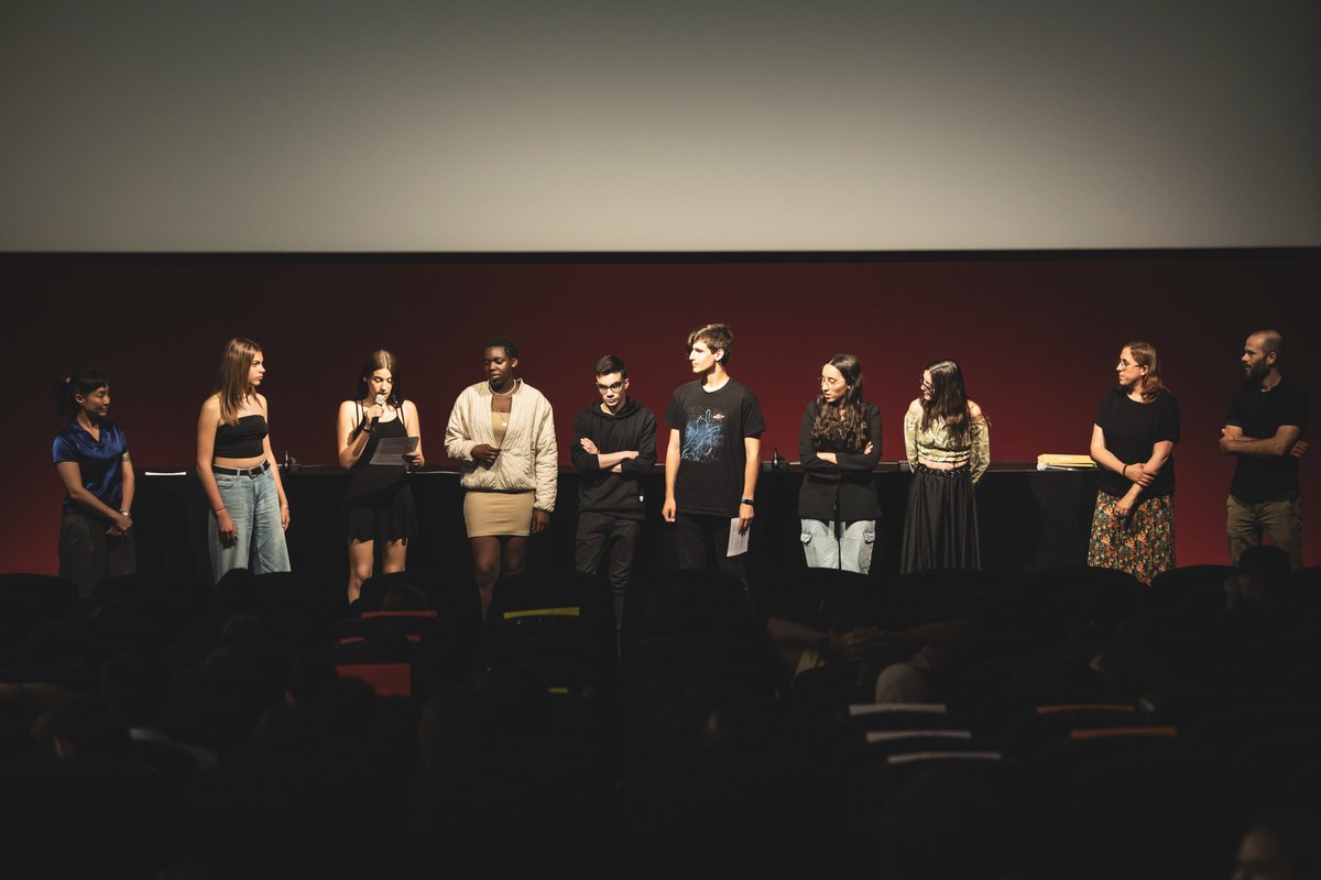 L'alumnat de 1r de BTX Artístic va presentar el film "La fàbrica perdura" a la Filmoteca de CAT juntament amb altres instituts. Han estat treballant en aquesta pel·lícula durant tot el curs en el marc del projecte Cinema en curs  amb l'acompanyament del cineasta Jordi Morató