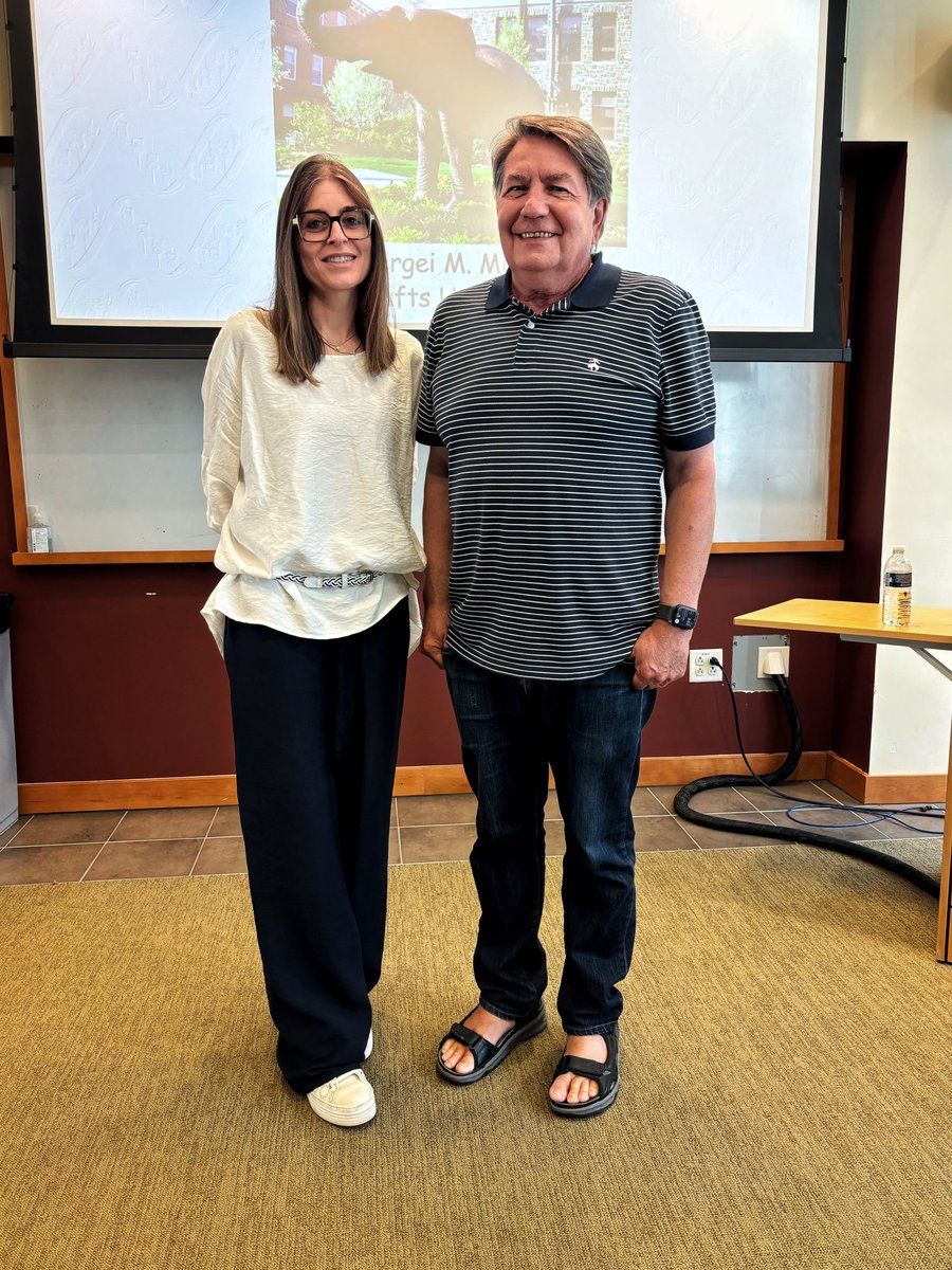 BIDMC_CancerCtr's tweet photo. 📢Live from our Cancer Research Institute Seminar Series: @semirkin @TuftsUniversity presents, "Mechanisms of #DNA Repeat Expansions: From Yeast to Human Cells". His lab specializes in genome instability and alternative DNA structures present in many cancers 🧬 #CancerGenetics https://t.co/XRy9Nv1Nlw