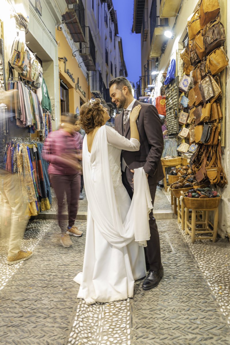 tueVentodronGr's tweet image. Hoy es un “sí, quiero”.
A partir de mañana un “sí, cariño” para el
resto de tu vida.
Hasta el fin de mis días, te amo….

Post Boda de “Inmaculada &amp;amp; Alberto” 🗝️🌺💚

#carmendelosmartires #postboda #postbodasconencanto #granada #centrogranada #tueventodron #fotoyvideo