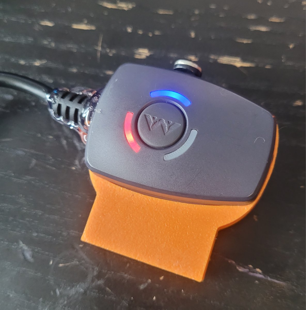 black_light_st's tweet image. Hopefully, my modmic should last me the whole 16+ hours on those heavy drinking weekends with this larger battery mod. #ModMic #VRChat