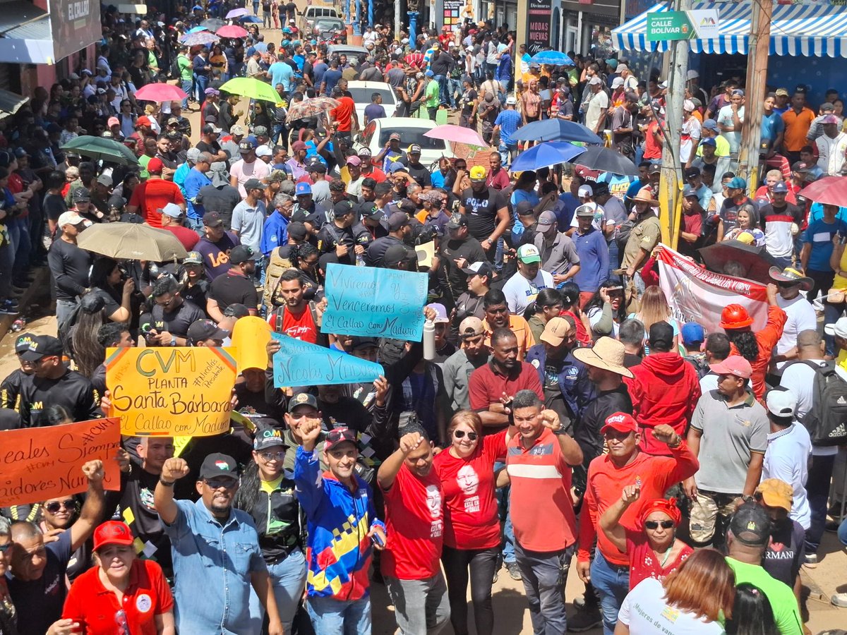 PartidoPSUV's tweet photo. “El Callao se une en contundente marcha contra las sanciones y en apoyo al presidente Maduro” https://t.co/5S3BLLpcnx
#Maquinaria1x10 https://t.co/WO3msF1Kgx