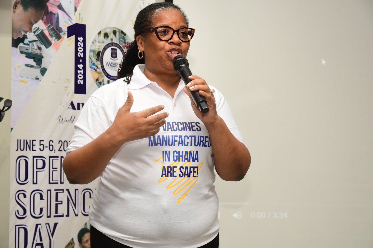 WACCBIP_UG's tweet photo. Monica Amponsah's presentation on vaccine production in Ghana marked a highlight of the #OpenScienceDay, rounding up the day with presentations of souvenirs to teachers.
@giz_ghana #WACCBIPis10 https://t.co/xzcER8Fjzs