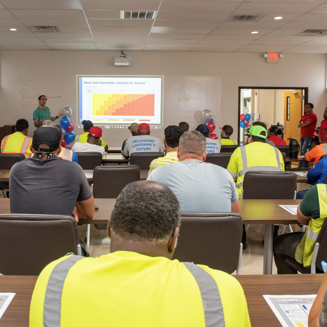 railnola's tweet image. #NOPB's annual Beat the Heat Event highlighted the importance of hydration during the summer months for employees . Thank you to @Ochsner for providing valuable information and tips to maintain a safe and healthy workforce. 

#RailNOLA #YourWorkingRiver #EmployeeEngagement