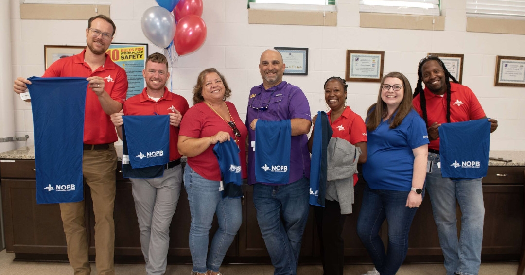 railnola's tweet image. #NOPB's annual Beat the Heat Event highlighted the importance of hydration during the summer months for employees . Thank you to @Ochsner for providing valuable information and tips to maintain a safe and healthy workforce. 

#RailNOLA #YourWorkingRiver #EmployeeEngagement