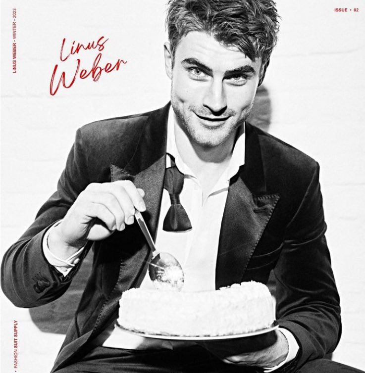 thommy_p's tweet photo. Wir alle, wenn Linus ohne Job ins Finale kommt 🎂
#GNTM #LinusWeber https://t.co/W9piiV9sMB