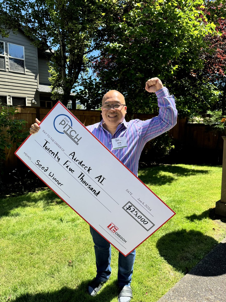 JackPhan's tweet photo. Thank you @TiEoregon and the Columbia River Pitch! This will be the first of many wins for @AirDeckAI. 

#AirDeckAI_1stWIN #startup #pitch https://t.co/jFa0KunM4P