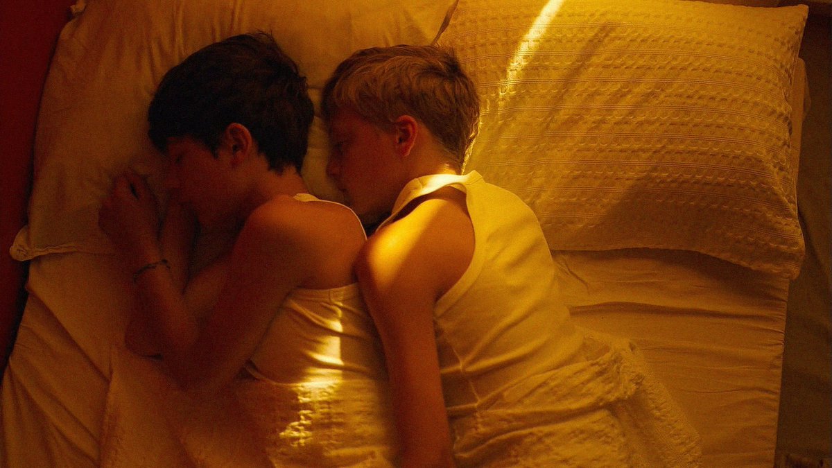 TheCinesthetic's tweet image. close (2022) dir. lukas dhont