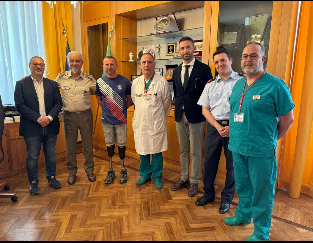 Roberthassan's tweet photo. è un onore essere chiamati ad aiutare lo Stato Maggiore della Difesa e le Forze Armate Italiane.

It is an honor to be called to help the Defense General Staff and the Italian Armed Forces.

@ale_comunica https://t.co/7sW7JzMj78