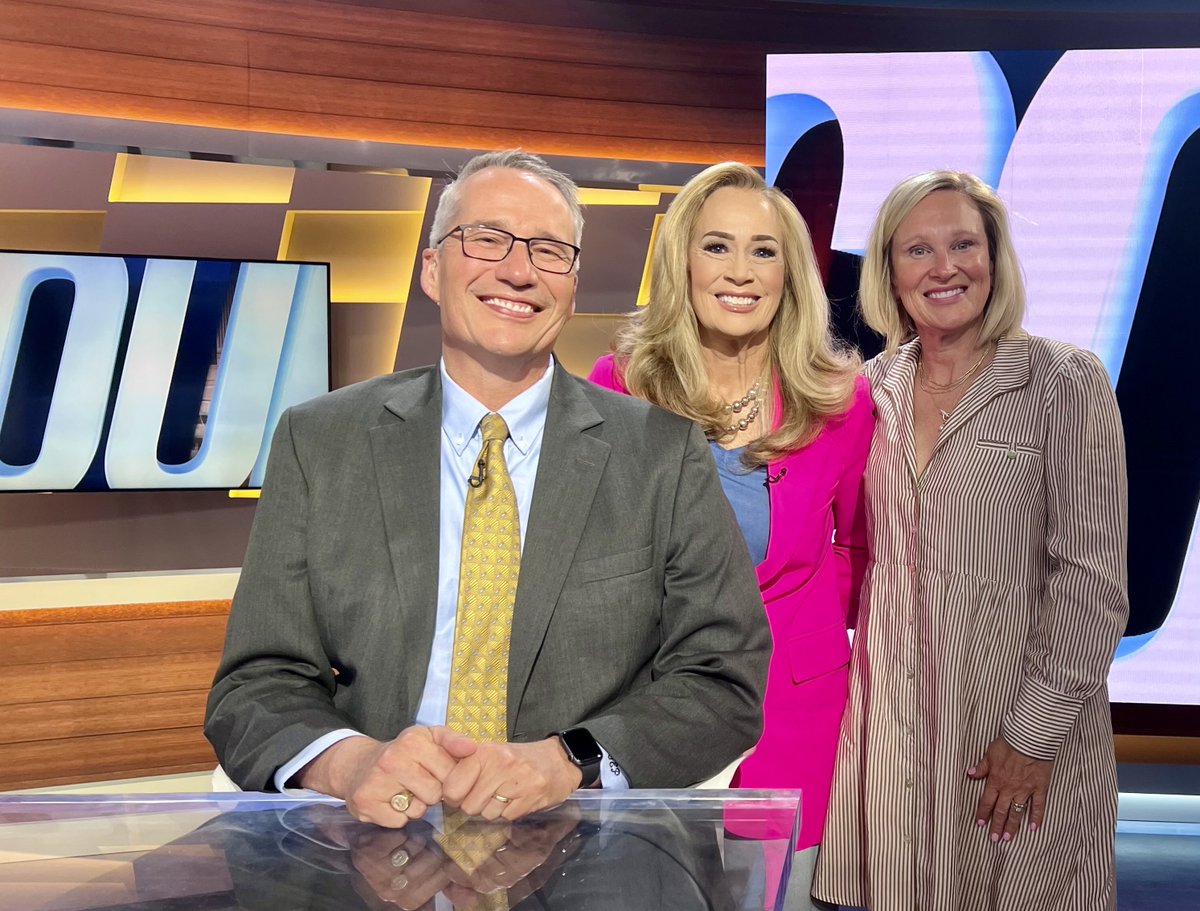 ElrodPope's tweet image. 🌟 Exciting News! 🌟

@tommypopeSC absolutely loves commentating on @CourtTV! Feeling so blessed to spend a few days in ATL at the studio! 🙌 It's been amazing to finally meet everyone in person for the first time. 🎥⚖️

#CourtTV #ElrodPope #HelpingInjuredPeople #LocalMatters