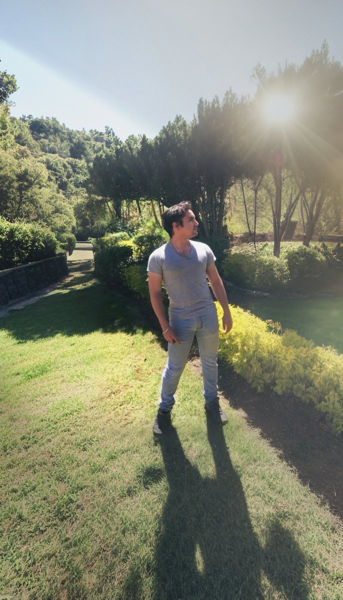 fernando_capel's tweet photo. 🎼Todo lo que has hecho con amor, desinterés y sinceridad regresa a ti con mayor proporción.
No importa como te paguen los demás, la recompensa viene de arriba y no llena tu ego, sino tu  corazón. ❤️‍🔥🎙️🎶
•
•
•
🔱 💯
#Fernandocapel
#FernandoCapelMalasNoticias https://t.co/dyCAFKaTMz