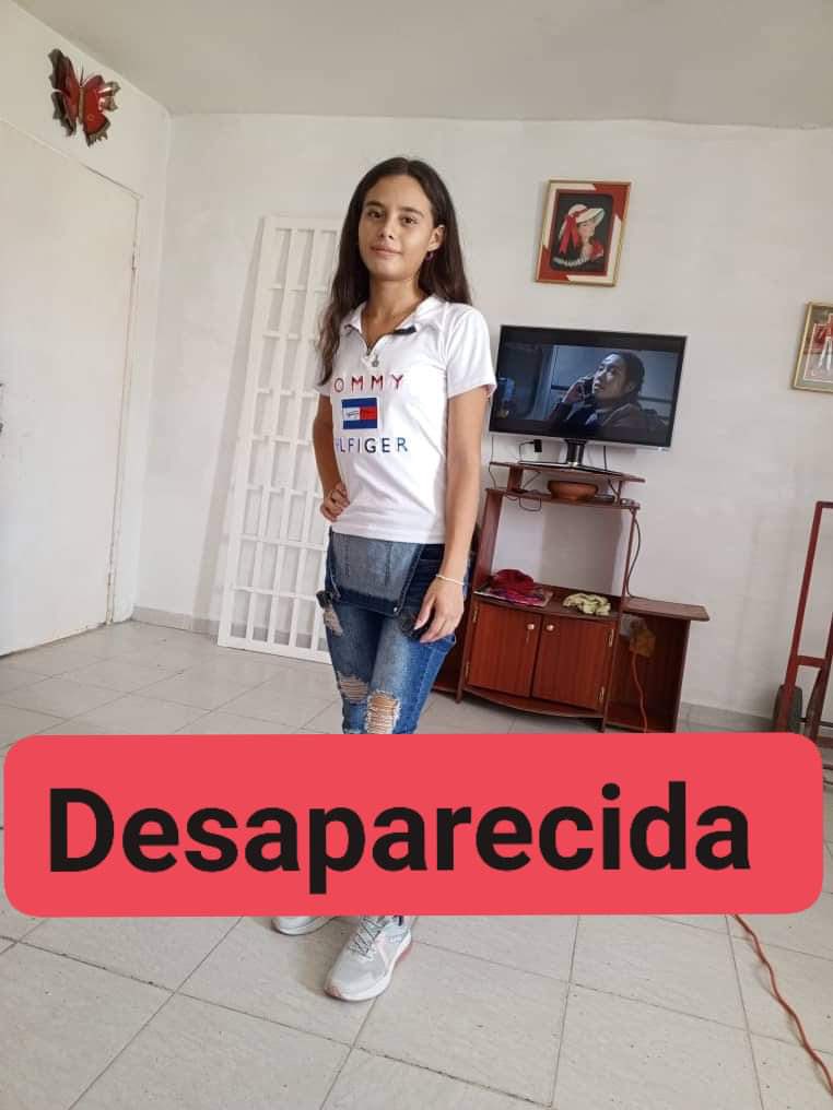 diceleo_'s tweet photo. 🚨𝐀𝐘𝐔𝐃𝐀 𝐀 𝐃𝐈𝐅𝐔𝐍𝐃𝐈𝐑!

La niña dayerlyn valeria de 15 años de edad, se encuentra desaparecida.

Fue vista por última vez el dia viernes 31 de mayo cuando salio de su hogar a la bodega luego ya no se supo mas de ella.

El Limón, Maracay, estado Aragua.
#6Jun #URGENTE #ALERTA RT🔃