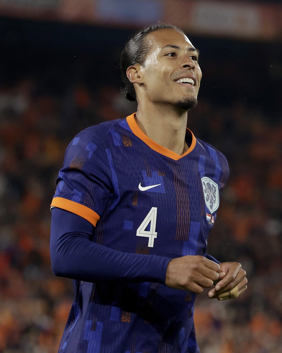 Ryan and Virgil in action for <a href="/OnsOranje/">OnsOranje</a> in their 4-0 win over Canada this evening 💪🇳🇱