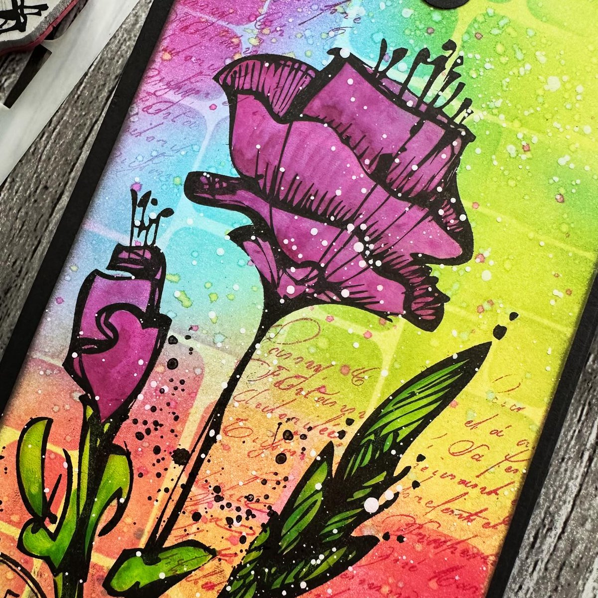 stampers_anon's tweet photo. 🌸 #timholtzstamps Abstract Florals + Distress Inks ✨

✂️ #handmade by @lenekjems

#crafts #DIY #mixedmedia ##stampersanonymous #timholtz #papercrafter https://t.co/w6VeNCQHMj