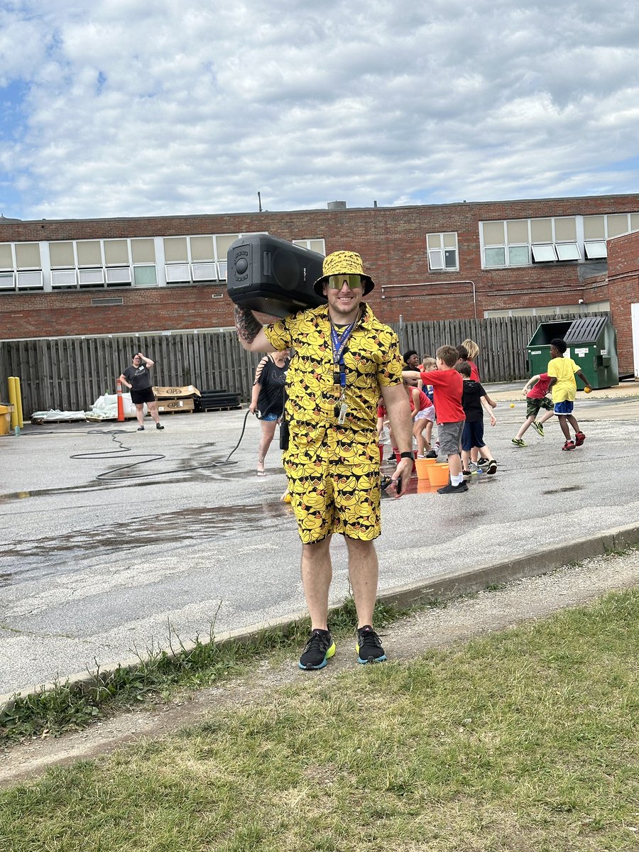 Name a team with better field day style…I’ll wait…😉😎