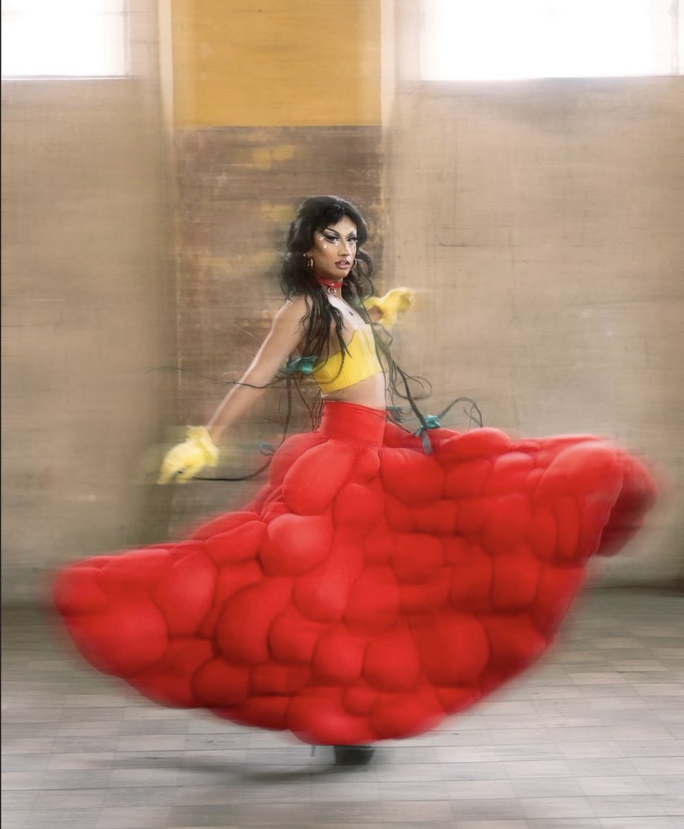 Drag_Crave's tweet photo. Matraka looks alluring in new photos. https://t.co/SaB5jeRPXk