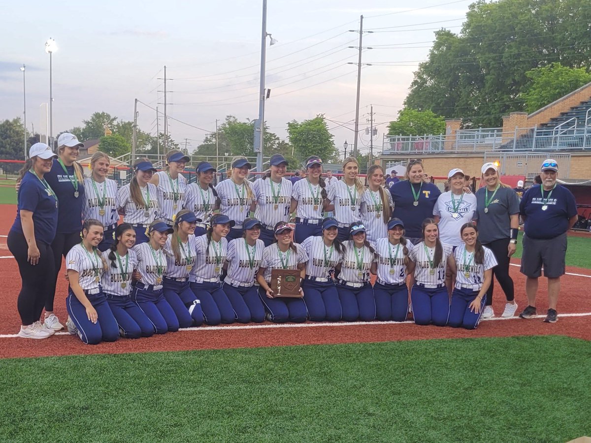 Leila Staszak tweet media