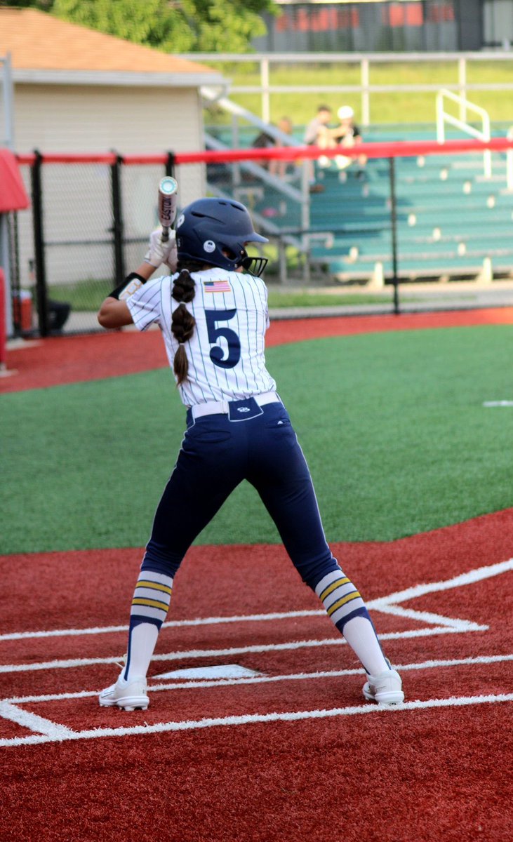 Leila Staszak tweet media