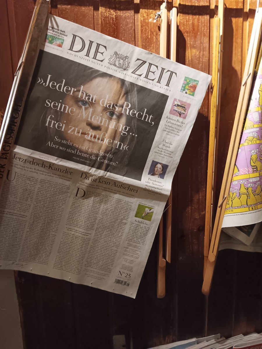 amphore's tweet photo. Das ist #gelogen !
Wer sich heute traut frank & frei seine Meinung zu äussern ist unweigerlich im #Visier des #Verfassungsschutz' . . . . da war die Stasi ja fast noch ein Waisenkind dagegen ......
#Denke #konform, sonst . . . . . https://t.co/0aR78fVo0Y