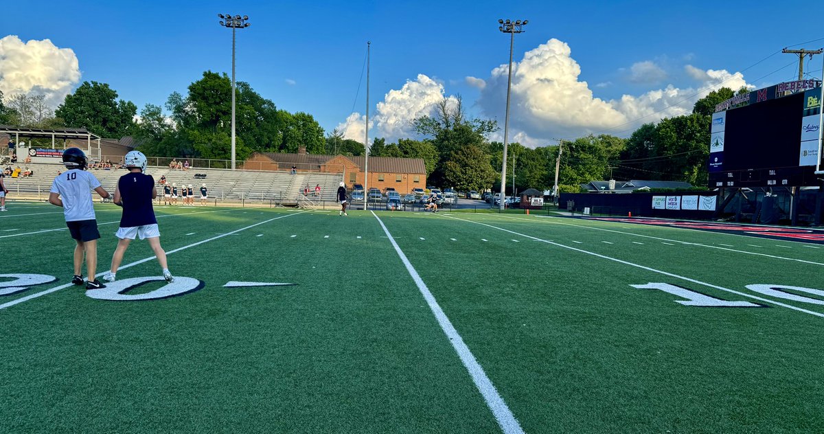 BIG Thanks <a href="/MHSRebelsFB/">Maryville Rebels Football</a> for hosting <a href="/ACMav4Life/">ACMavFootball</a>  Always Great to see <a href="/cb451983_chad/">CB45 Sport Show</a> #BiGTime