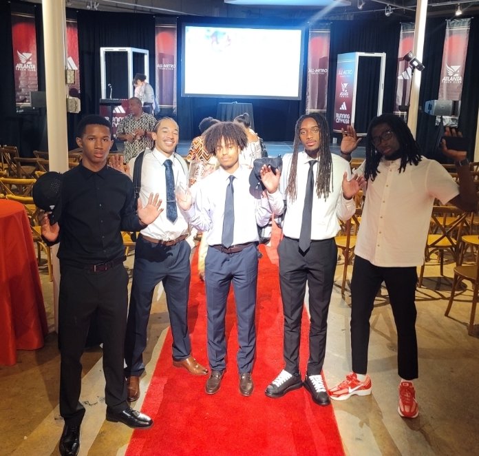 Pedro Holiday tweet media