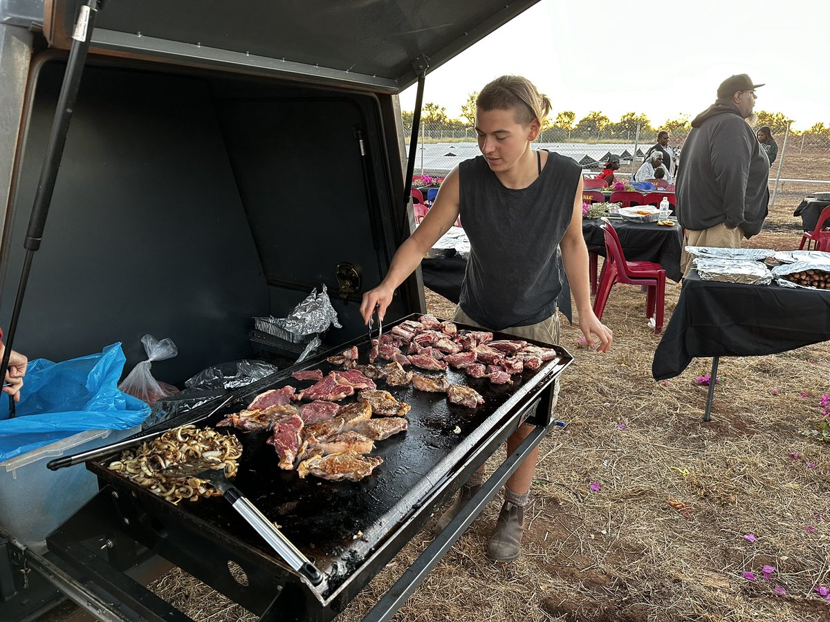 Anna Cochrane tweet media