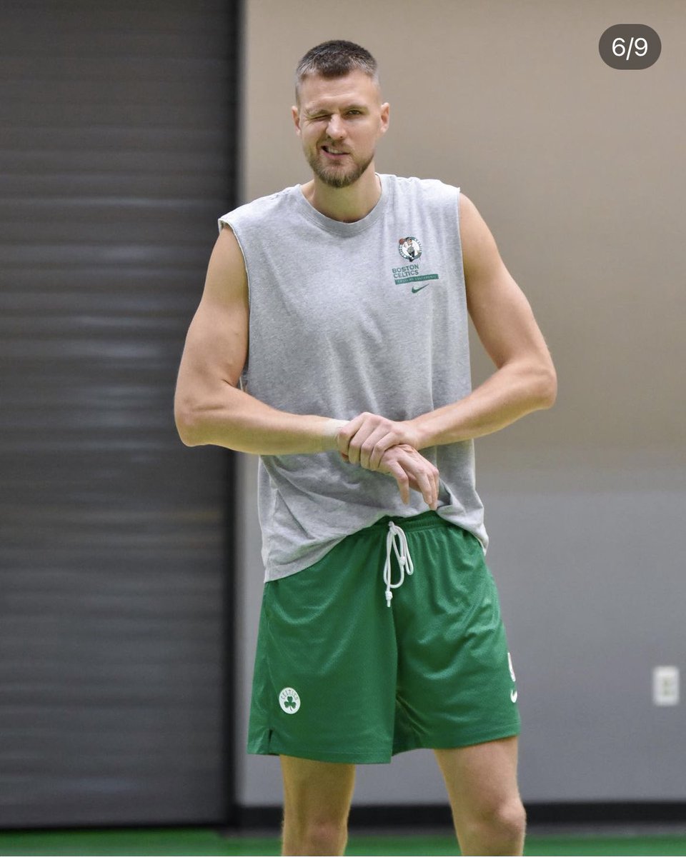 libra_ghost's tweet image. allow me to reintroduce myself