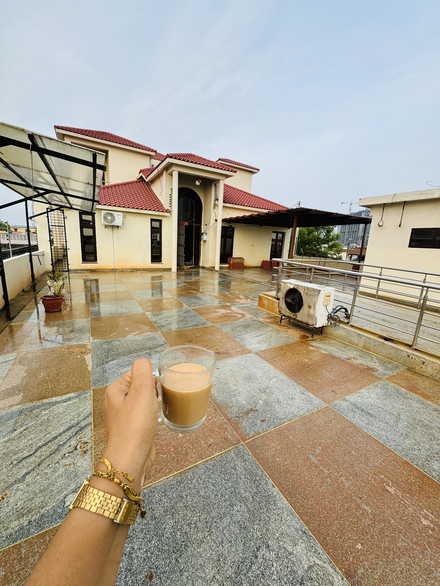 ZindgiGuIzarHai's tweet image. Good morningsssss from Sasural 😍😍

Cheers  ☕️✌️🌈💫🌟

#Goodmorningtwitter