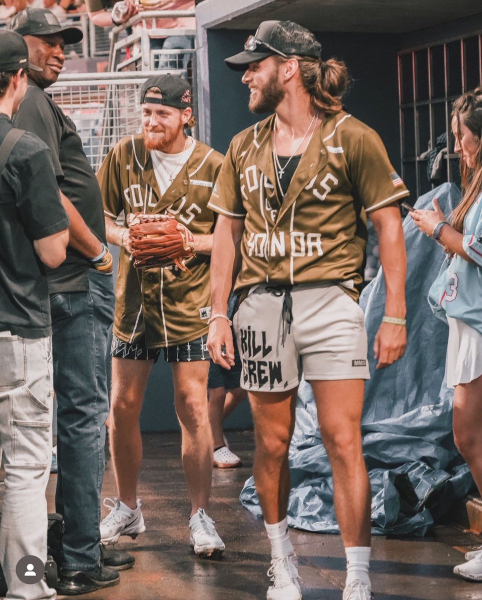 coltybrah's tweet photo. Bailey Zimmerman &amp; Warren Zeiders in KC https://t.co/pvOxv7YJwS