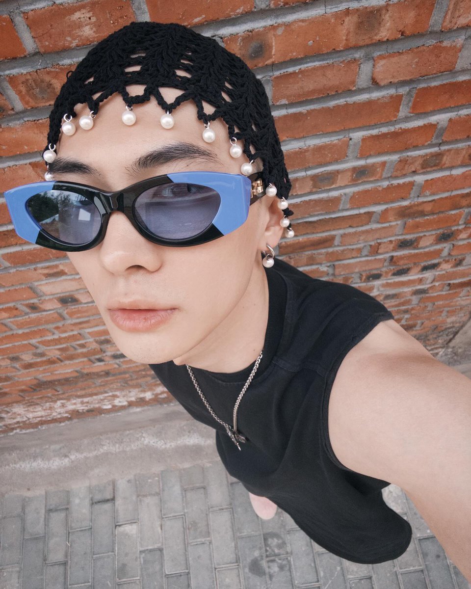 LiangsenThaiFan's tweet photo. หลายวันผ่านไปกับแฟชั่นแบบคนคูลๆ
Ⓒ.梁森
#LiangSen #เหลียงเซิน #梁森 https://t.co/U4kRokEJzM