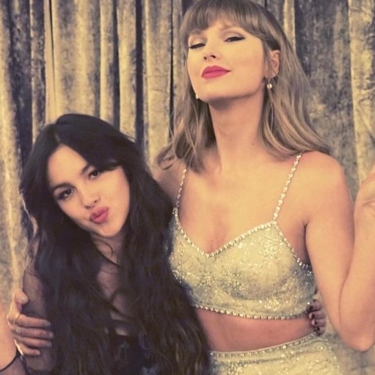 monixmultiii_'s tweet photo. mis favs <3 https://t.co/I0GYbC33KH