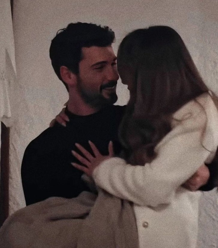 crazy_fangirl21's tweet photo. Just IN LOVE🤌
#Halzey
#Savnaz
#OmDef
#Hileon https://t.co/TzJqlpGoK4
