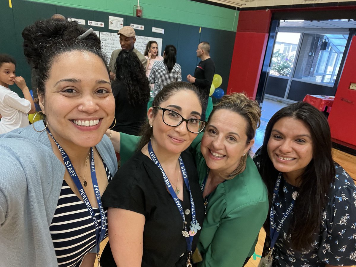 Ms_Glassberg's tweet photo. Oakside Pride Peekskill Pride
Oakside’s Summer Expo 2024
#peekskillpromise #wholechildcommittment #enrichmentexperincesforall #powerfulparentfamilyandcommunitypartnerships
Thank you to all our partners & community for your support
@PeekskillCSD @AnaBudds @OaksideOwlAP https://t.co/VVHMFZJ3Vl