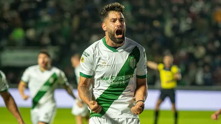 velezafondo's tweet photo. [AIRE🔴] Vélez está interesado en Milton Giménez, centrodelantero de Banfield y ya están negociando.

https://t.co/uBvJuiDuJv https://t.co/Hs1De9lpiE
