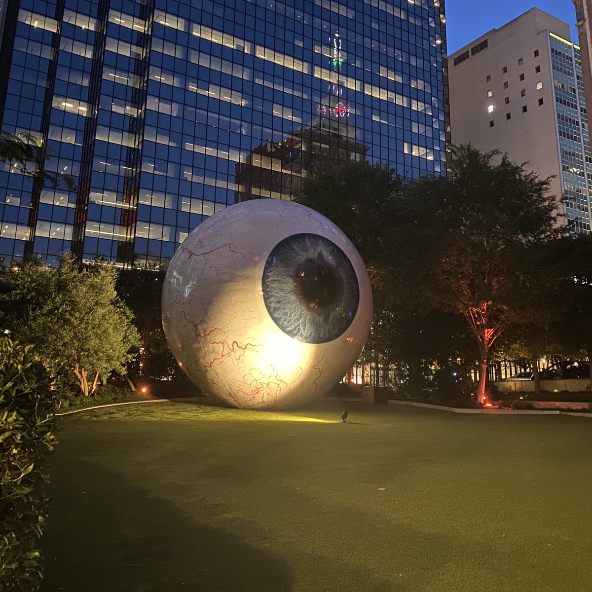 avery 🪐 tweet media