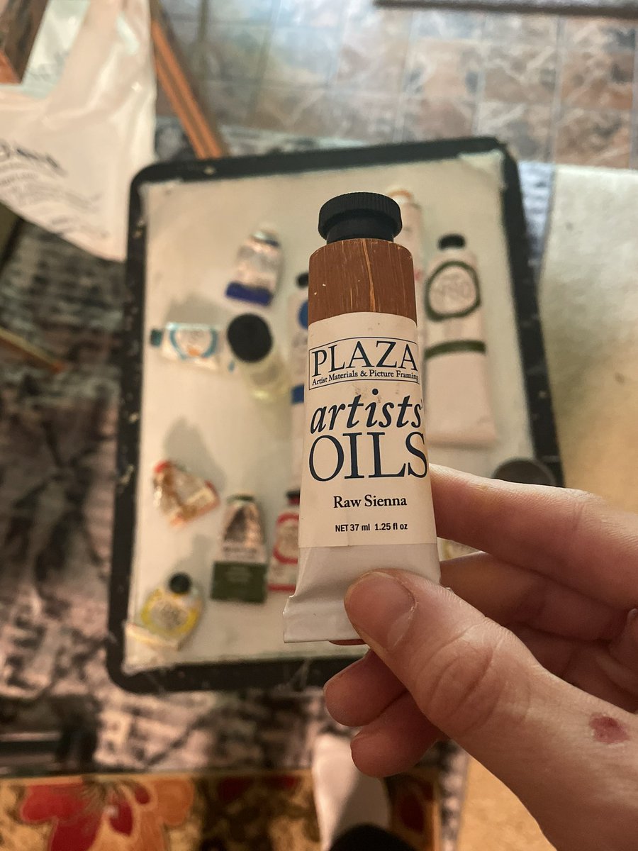 patrickotart's tweet photo. Never used raw sienna but was recommended it specifically as a good warm color for glazing https://t.co/iE5y6SOAK5