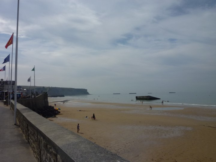 sandoku2020's tweet photo. ⋆⋆⋆⋆⋆
2024 is the 80th anniversary of D-Day, the allied invasion of #Normandy in #France during World War II (June 6, 1944)
⋆⋆⋆⋆⋆
pics: The site of the Allied amphibious landings in the present (German-occupied Normandy back then).
#OperationDDay #ddaylandings https://t.co/W1QkBIz9ys
