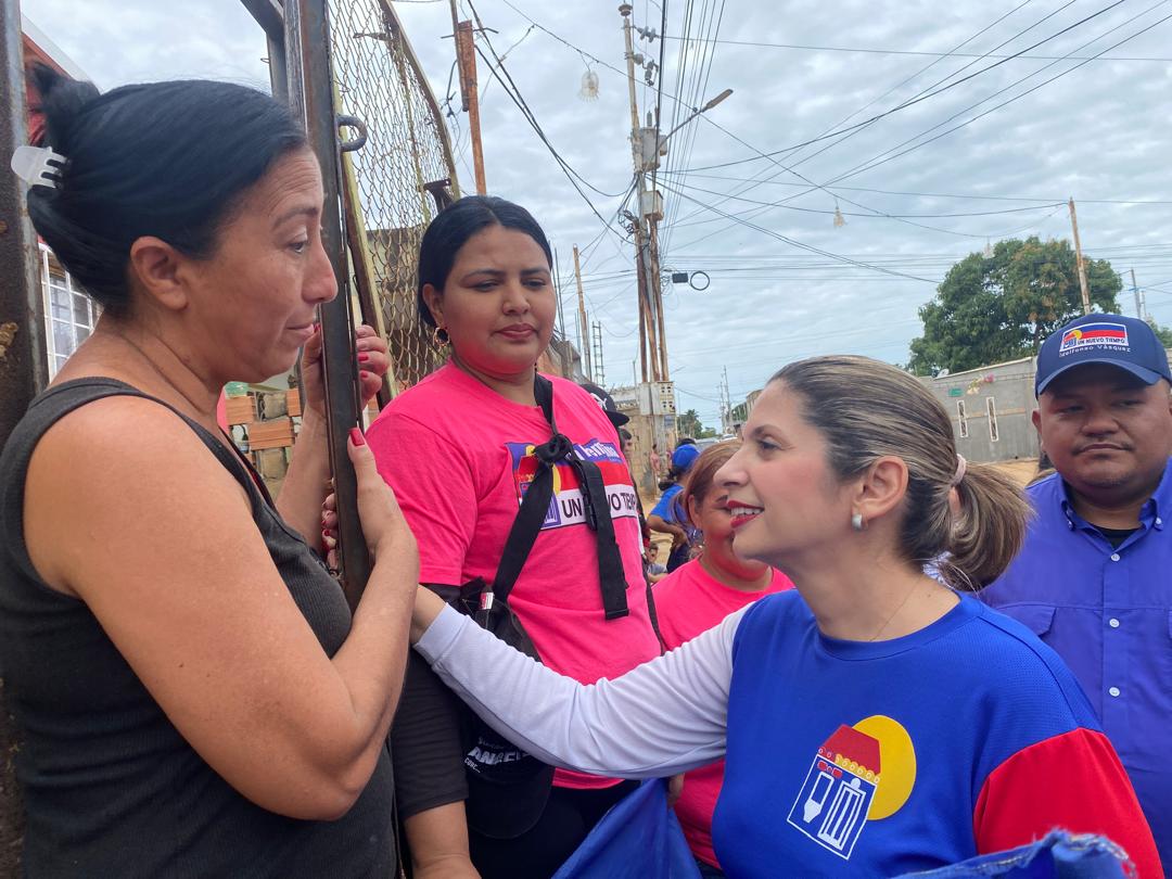 somosuntzulia's tweet photo. #6Jul | UNT Zulia listo para llevar a Edmundo González a la presidencia de Venezuela el 28-Jul

https://t.co/yiWvFIetfI https://t.co/RZgB0W2bns