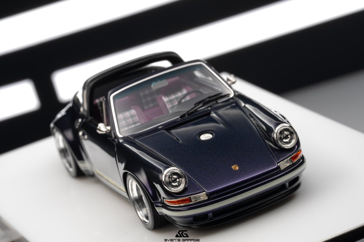 Saika_yrw's tweet photo. Viola HongKongのシンガー。
フェラーリ色も悪くない。
#ミニカー
#Singer964 https://t.co/zrbnAdi6xB