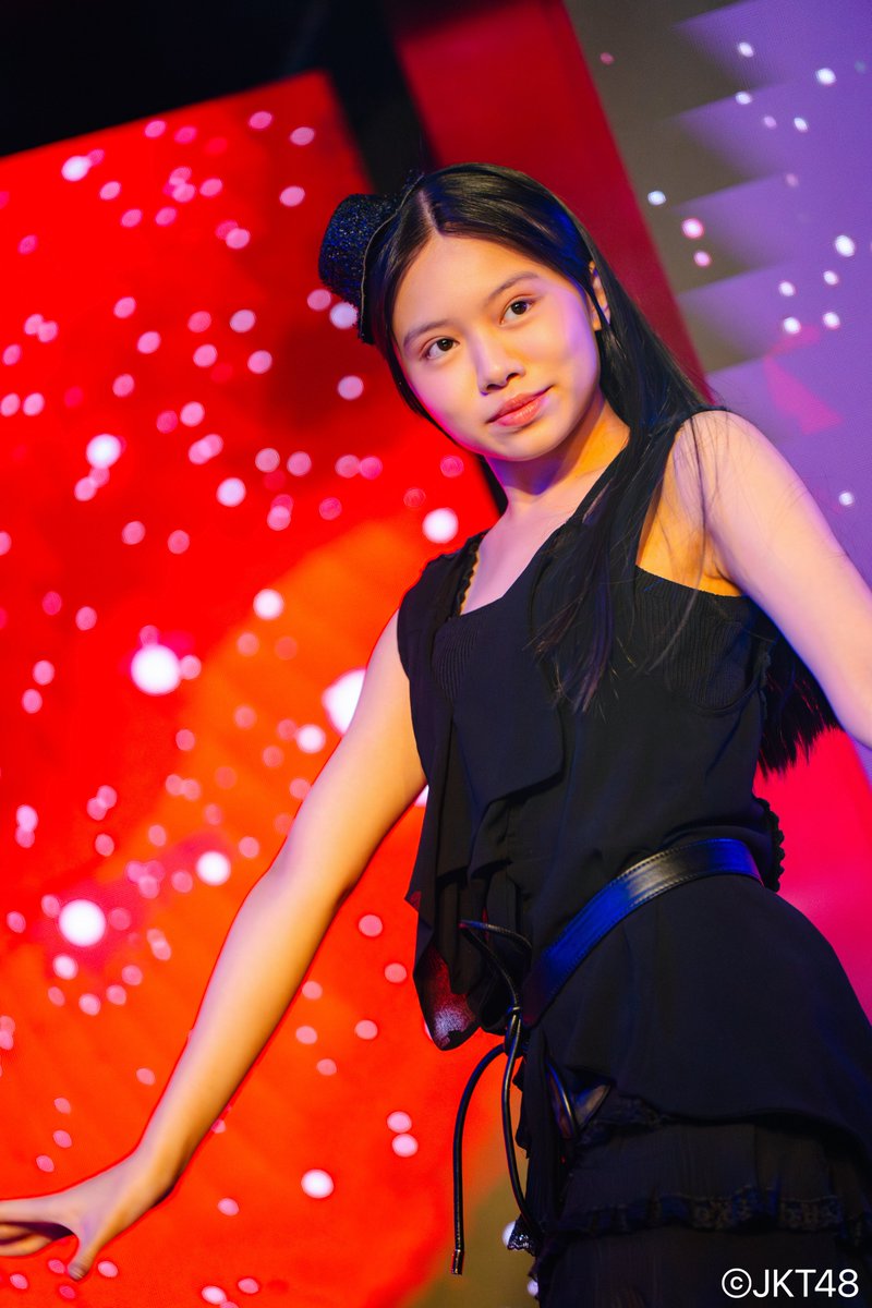 officialJKT48's tweet photo. Happiest birthday to our graceful little princess, @Moreen_JKT48! Wishing you a delightful birthday full of lovely treats and surprises. Here’s to many more happy years, Sweet Girl! 🥳
#Mo14Tahun #JourneyToUtopia https://t.co/n6QR7KeTd3
