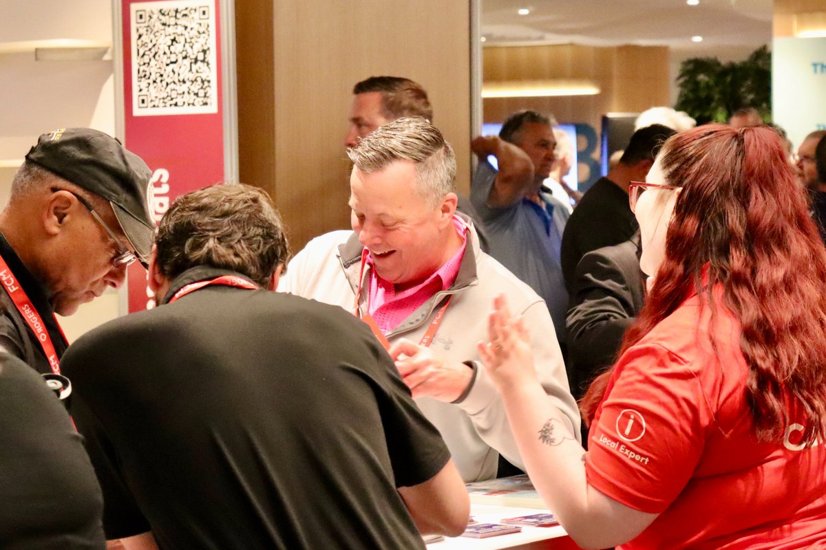 FCM_online's tweet photo. 📸 | Day 1 #FCM2024AC

Check out photo highlights from the 2024 Annual Conference and Trade Show – from workshops, meeting of the Big City Mayors’ Caucus and more! https://t.co/ePx6LkRDmW