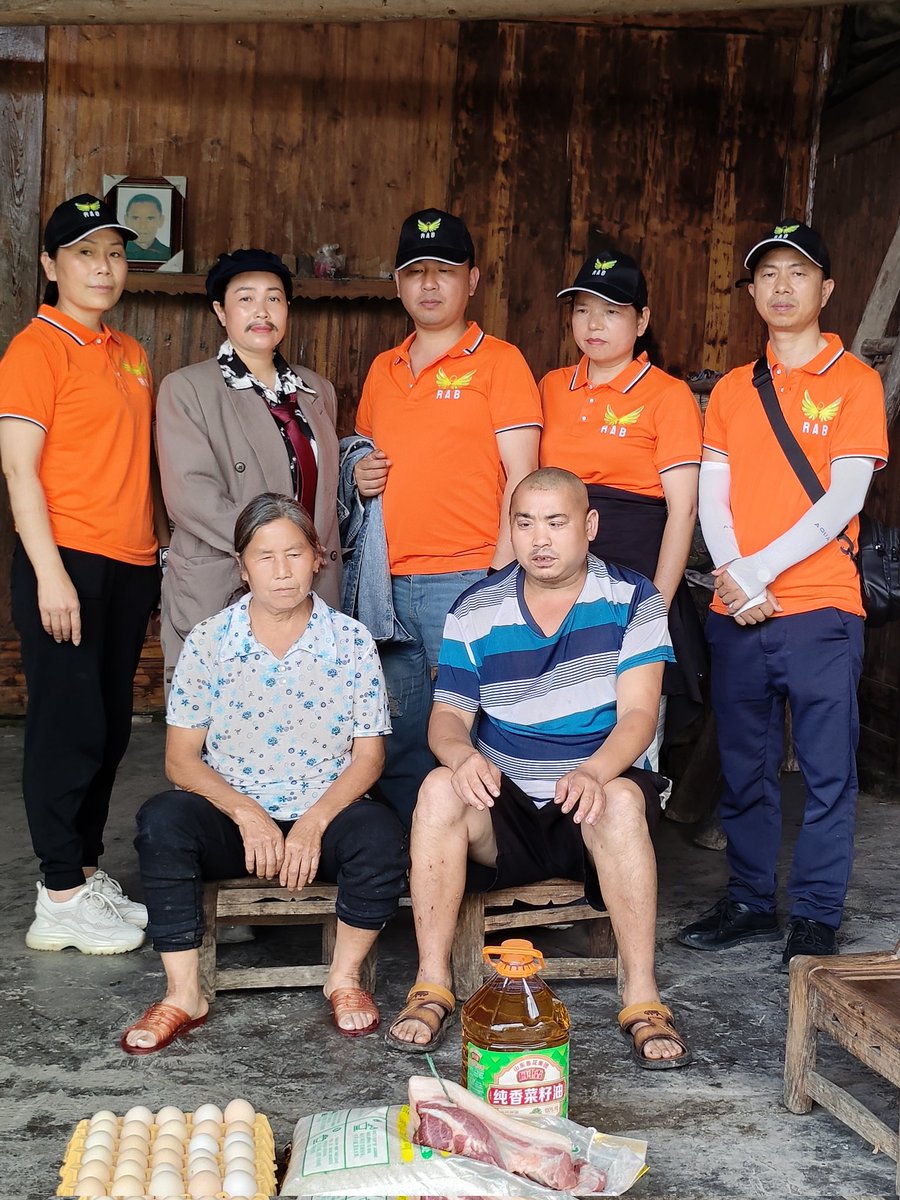 The world's first charity fund currency RAB, the RAB community launched an offline point-to-point caring for the elderly activity. If you also want to contribute, please leave a message to contact the RAB community and build a loving and warm charity community together.#Btc #musk