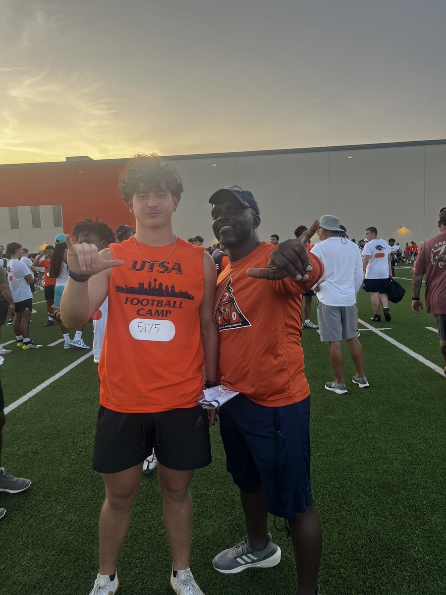 Javier Hernandez (@javier_hdz07) on Twitter photo Thank you <a href="/CoachCamUTSA/">Cam Reffells</a> and <a href="/coachgscott1/">coachgscott1</a> for letting me come out and watching me compete today! Can’t wait to keep working this summer for the season! Thank you <a href="/CoachCamUTSA/">Cam Reffells</a> and <a href="/coachgscott1/">coachgscott1</a> for letting me come out and watching me compete today! Can’t wait to keep working this summer for the season!