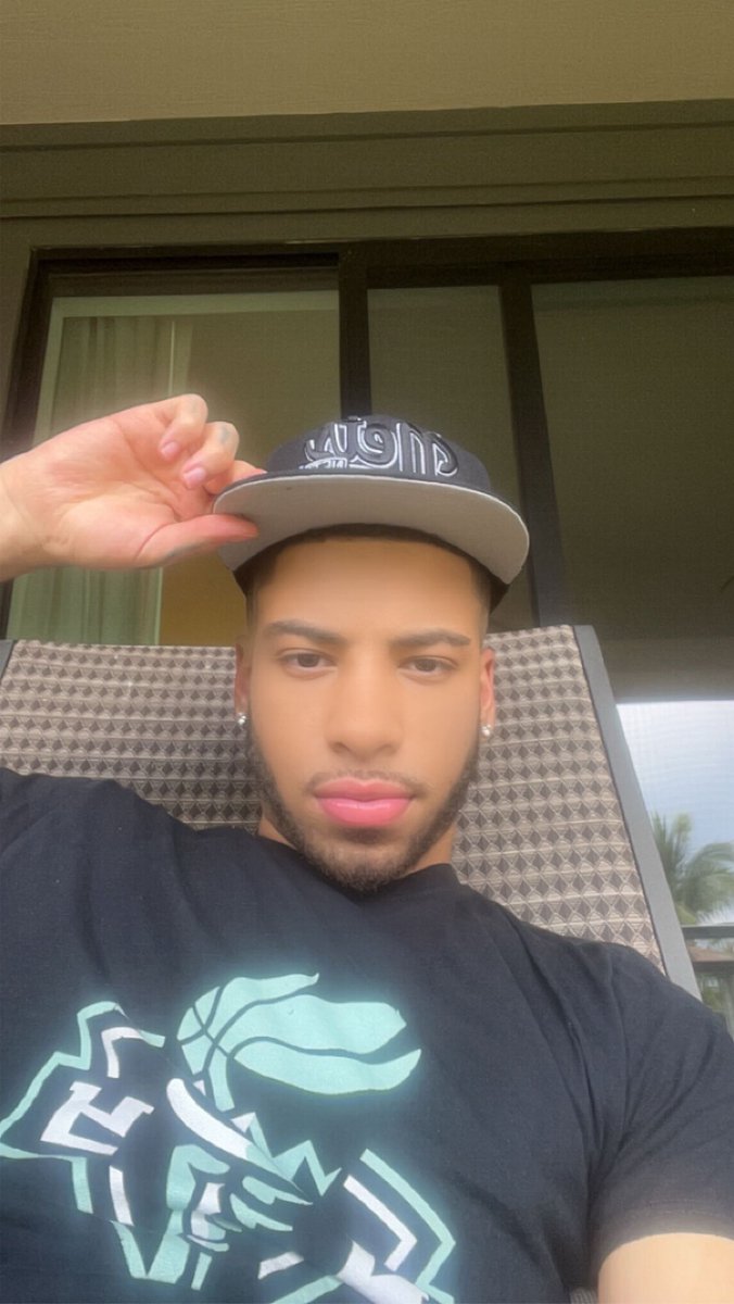 Lightskin Austin tweet media