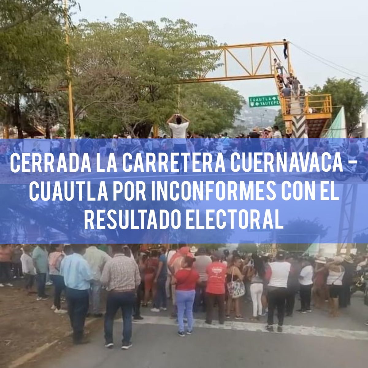 eldatomx's tweet photo. CERRADA LA CARRETERA CUERNAVACA - CUAUTLA POR INCONFORMES CON EL RESULTADO ELECTORAL

Esta tarde, y hasta el momento la carretera federal Cuernavaca-Cuautla, a la altura de cañón de lobos, en Yautepec, se encuentra bloqueada por un grupo de personas que aseguran hubo fraude en las pasado proceso electoral del 2 de junio, para la elección del presidente municipal. 

La circulación está cerrada en ambos sentidos. 

Tomé precaucion.

#Morelos #Yautepec
