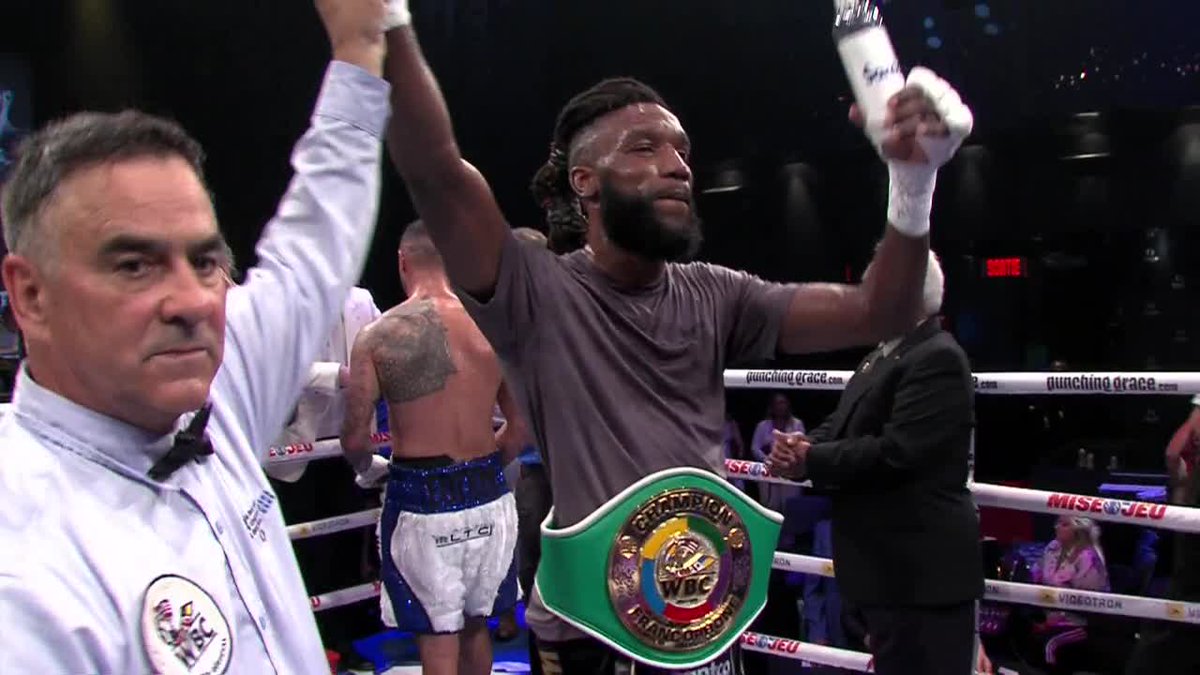 ESPNKnockOut's tweet photo. Y LLEGΓ EL NOCAUT
Toma y Daca, pero los golpes de Volny causan estragos
Volny puso en malas condiciones a Butler, Patrice atacΓ³ a placer a Butler y lo daΓ±Γ³ en demasΓa
El rΓ©feri detiene la pelea y gana por KOT9
π₯ EN VIVO π₯ por #ESPNKnockOut
πΊ @StarPlusLA
#ButlerVolny https://t.co/kaqMlt0ABI