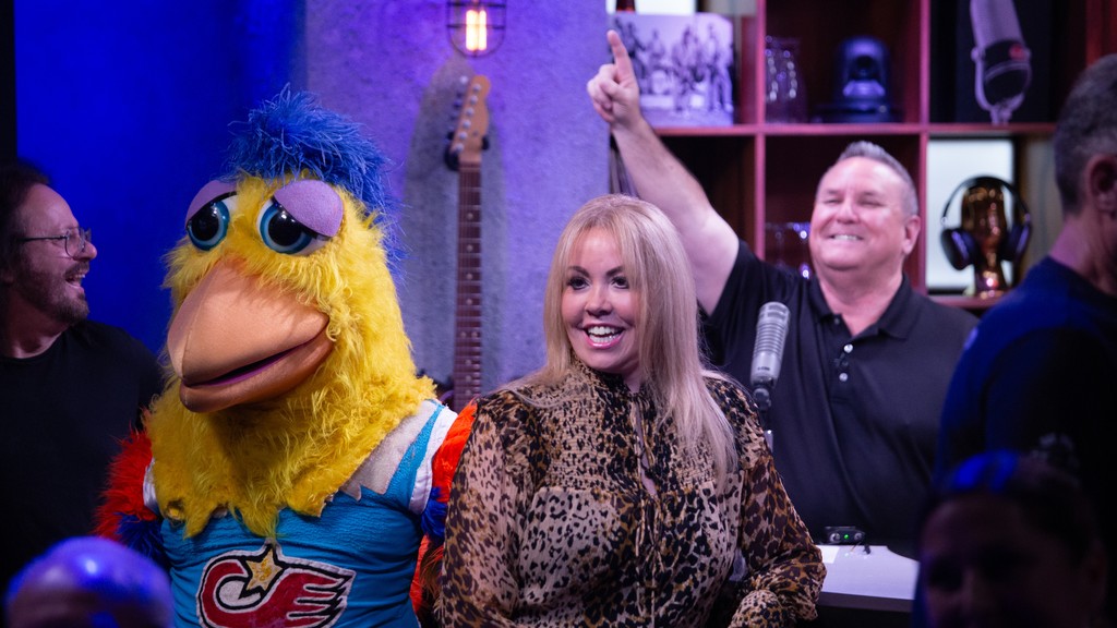 OnTheAirSD's tweet photo. Throw back to the time Mary Murphy gave some dancing lessons to the San Diego Chicken! #ontheairsd #TBT⁠ https://t.co/Vq5FeM74os