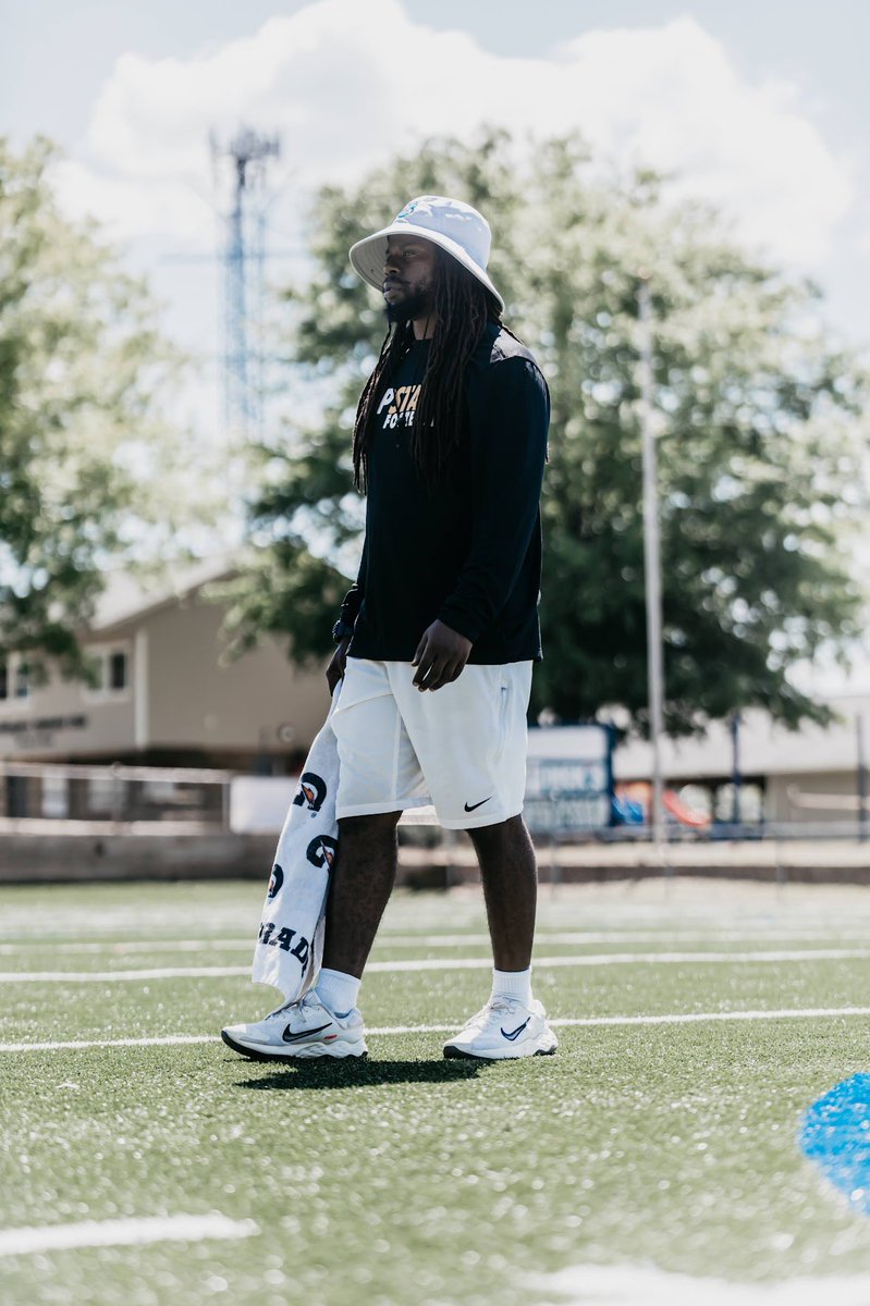 kenzlenzz's tweet photo. GrindHard Sports Training https://t.co/us1cwvX61A