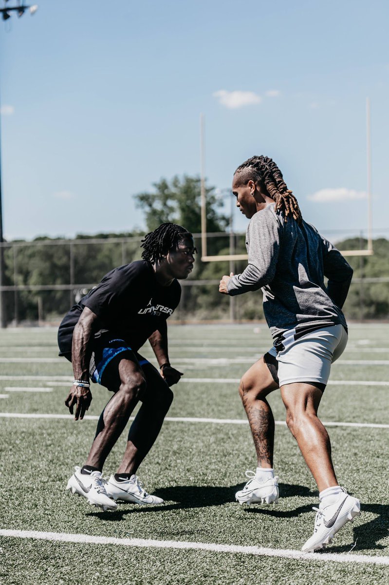 kenzlenzz's tweet photo. GrindHard Sports Training https://t.co/us1cwvX61A