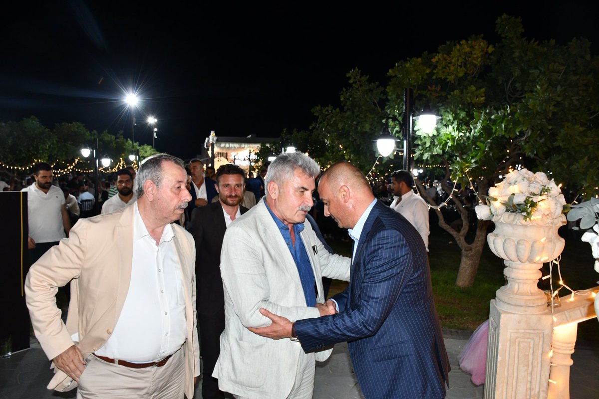 ibrahimhalilkus's tweet photo. Gülel ve Tokdemir Ailesinin Mutlu Günü https://t.co/c4bKezHeYM @HBasriGulel @AkifGulel @halil_gulell @merBUCAK20 @BEKRSAMGLEL @mhakanguler @yasarhamidan @hasan_izoll @velikadooglu @serkanoflaz @Serdil_Karahan @Bahrigulel @siyaseturfa63 @Halilkus630663 @nkarakucak @SultanGLL_123 https://t.co/aau8t7vCxJ