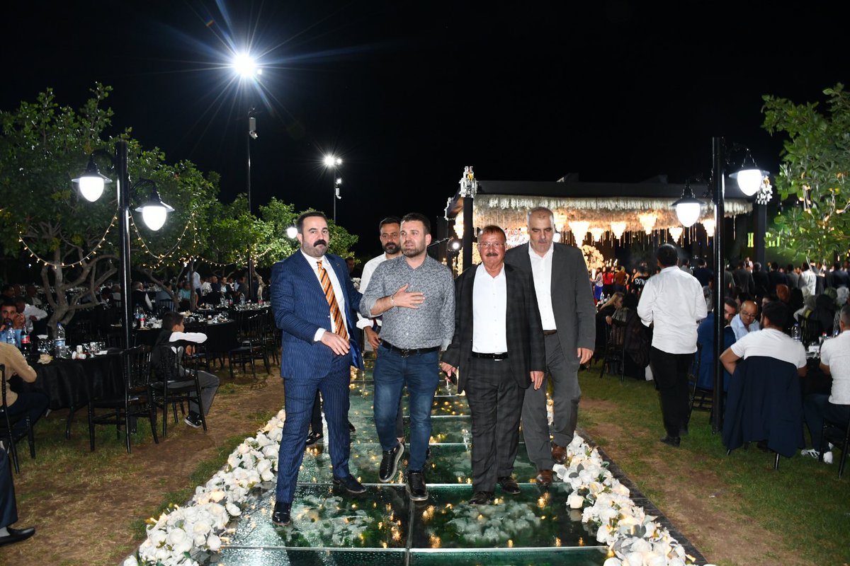 ibrahimhalilkus's tweet photo. Gülel ve Tokdemir Ailesinin Mutlu Günü https://t.co/c4bKezHeYM @HBasriGulel @AkifGulel @halil_gulell @merBUCAK20 @BEKRSAMGLEL @mhakanguler @yasarhamidan @hasan_izoll @velikadooglu @serkanoflaz @Serdil_Karahan @Bahrigulel @siyaseturfa63 @Halilkus630663 @nkarakucak @SultanGLL_123 https://t.co/aau8t7vCxJ